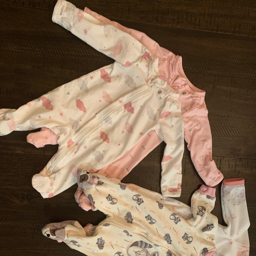 Set of 4 NB Footies- Carters - Baby Girl 💓